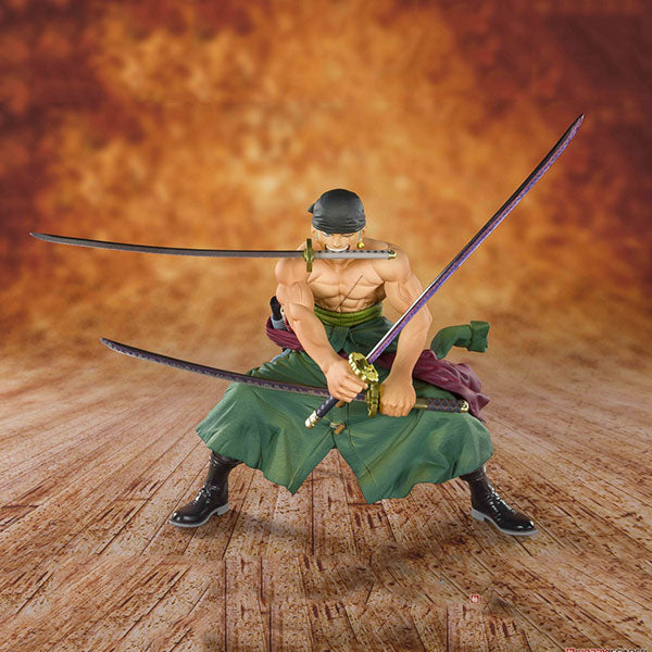 FiguArts Zero Pirate Hunter Zoro One Piece Bandai Figure