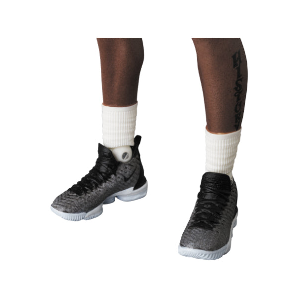 MAFEX No. 127 LeBron James (洛杉磯湖人隊)