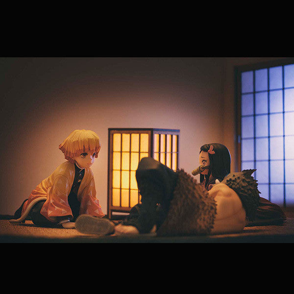 日版 G.E.M.系列 Demon Slayer: Kimetsu no Yaiba 鬼滅之刃 掌上的我妻善逸 Zenitsu