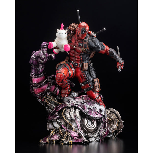 死侍 FINE ART STATUE SIGNATURE SERIES 雕像 -Featuring the Kucharek Brothers-
