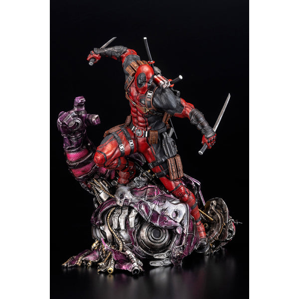 死侍 FINE ART STATUE SIGNATURE SERIES 雕像 -Featuring the Kucharek Brothers-