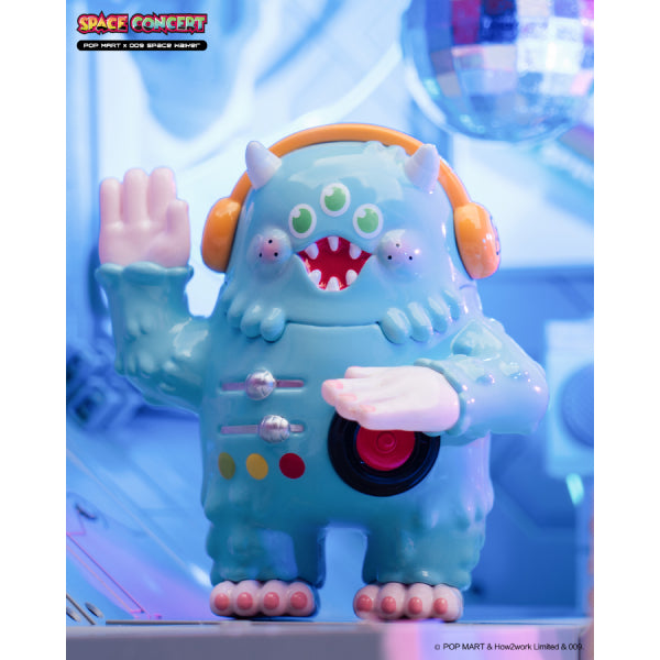 Pop Mart - 009 SPACE WALKER 宇宙音樂會系列